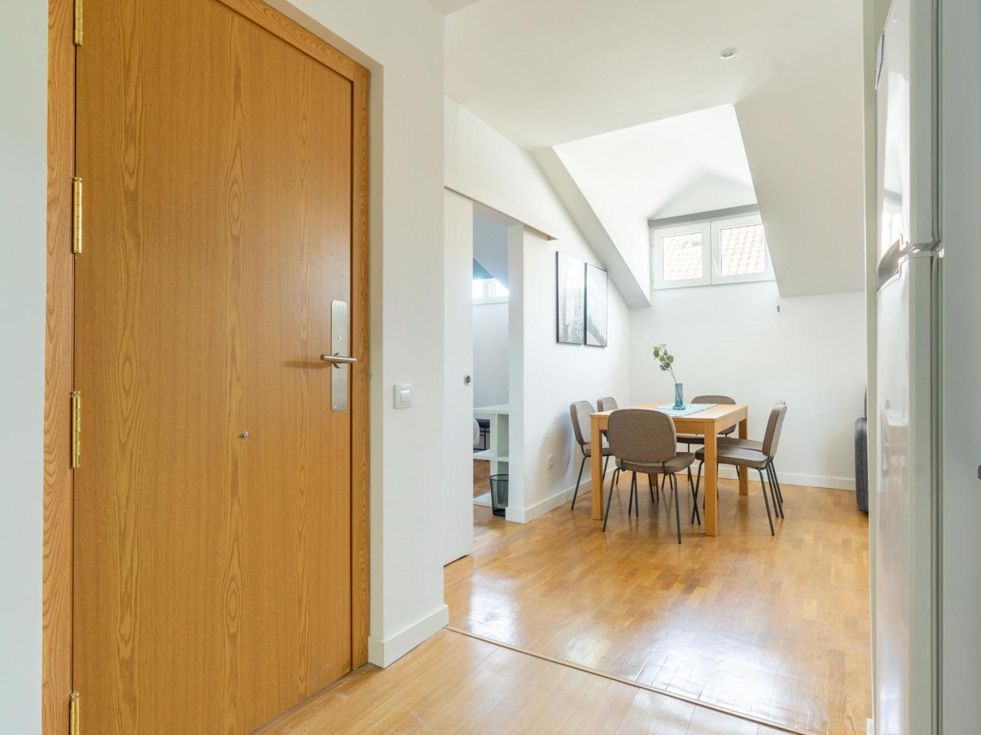 Limehome Madrid San Lorenzo Room photo